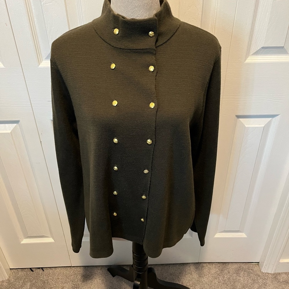 Contemporaine by Par Simon’s size XL Olive Green Sweater with Gold Buttons